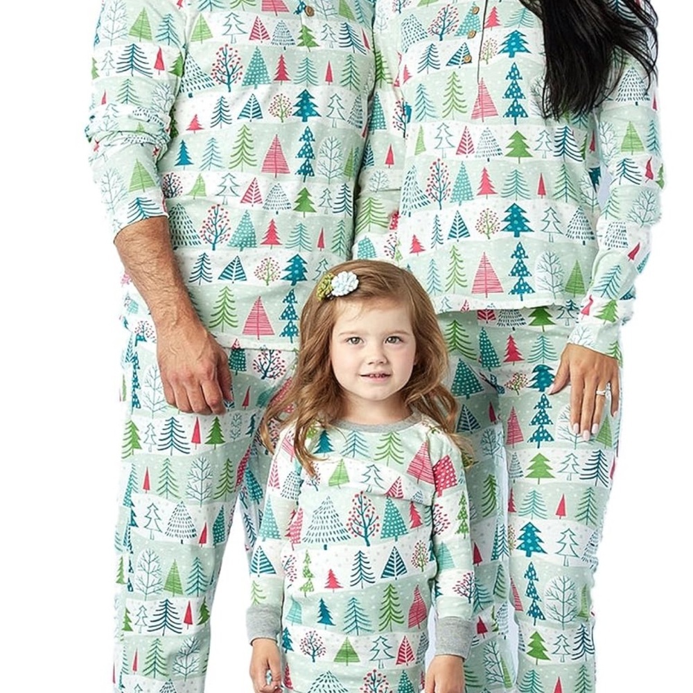 NWT Christmas Tree‎ Pajamas Size 12T.